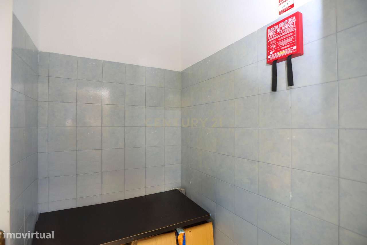 Espaço Comercial AMADORA | 125m² - Grande imagem: 4/16