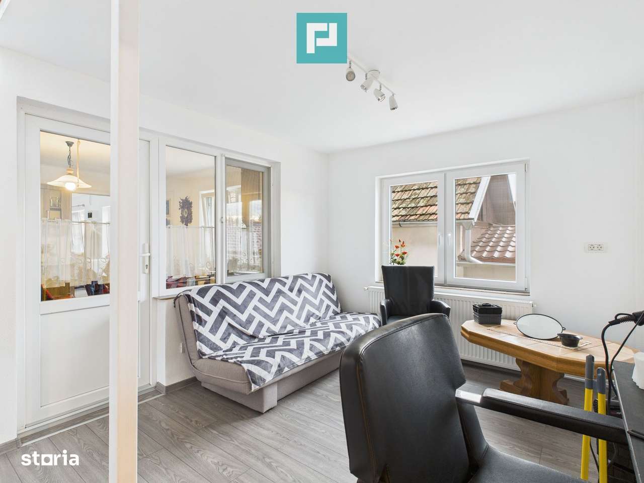 Casă cu 4 camere în Curtici pentru investiții - Imagine principală: 3/16