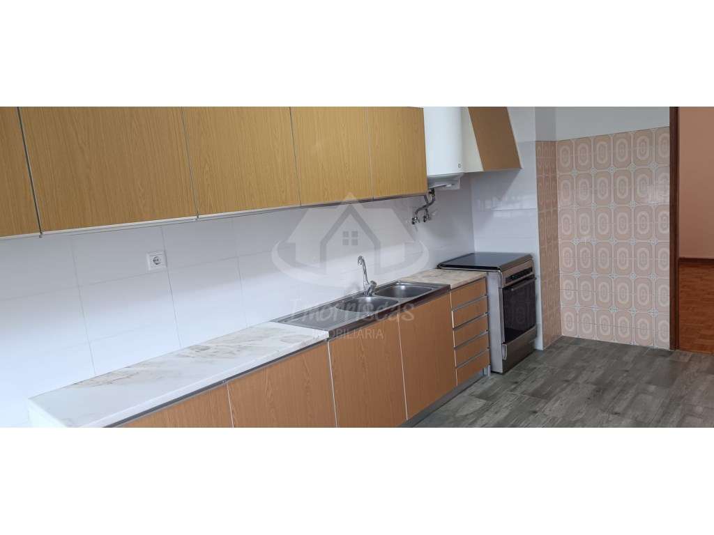 Apartamento T3 na Quinta da Piedade, Póvoa de Santa Iria - Grande imagem: 2/27