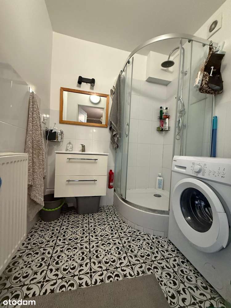 Inwestycyjne - 4 pokoje - ogrzewanie miejskie - 78 m2 - dwa balkony-10