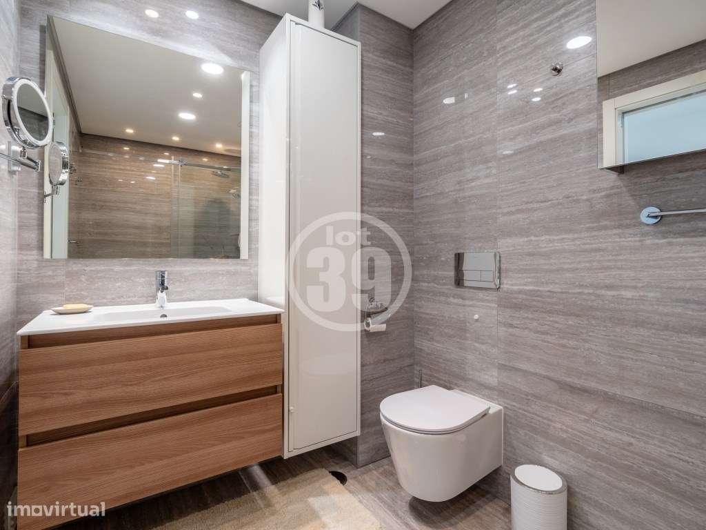Apartamento T2 com piscina, Estacionamento Privativo, no Centro de ...-24