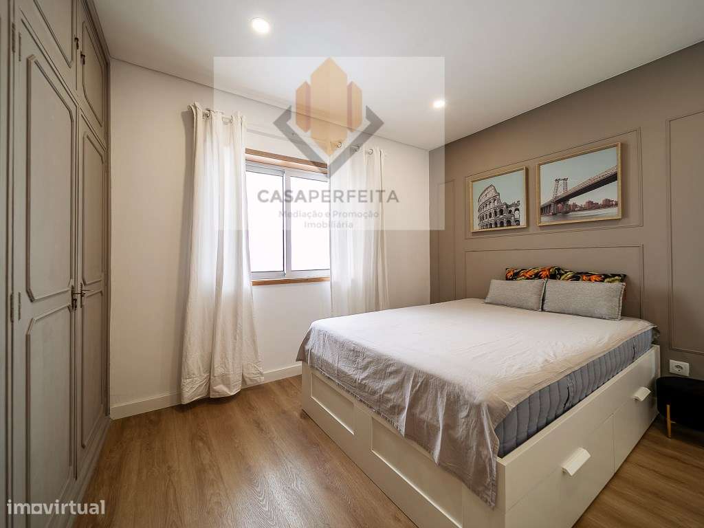 Apartamento T3 Renovado com Varandas, Lugar Garagem e Arrumo - Cent...-28