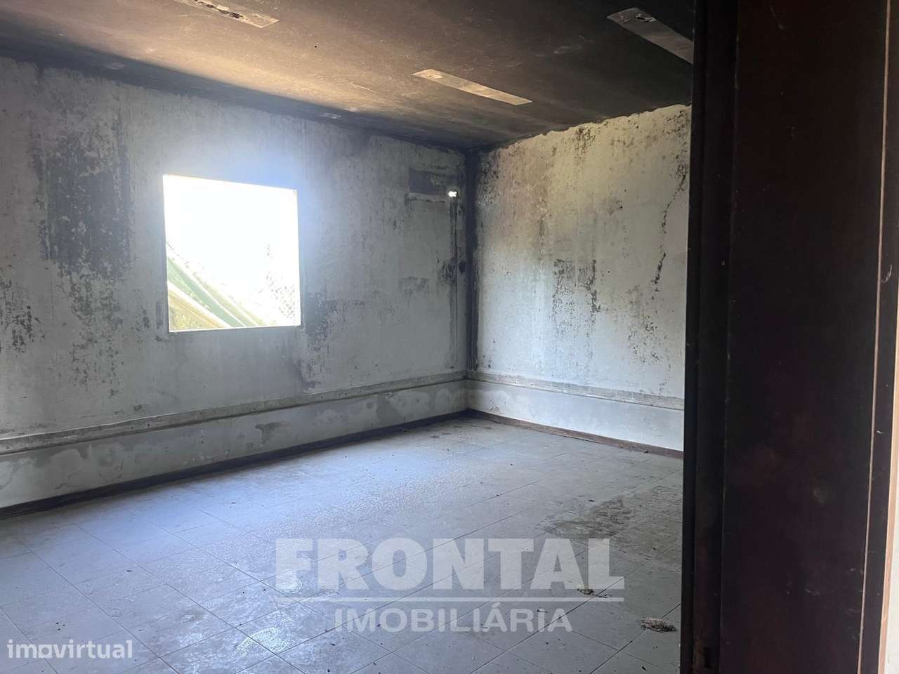 Terreno Industrial Plano – 7.200 m² | Perto do porto de Leixões | Zona-12