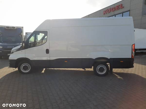 Iveco 35S16V (28325) - 8