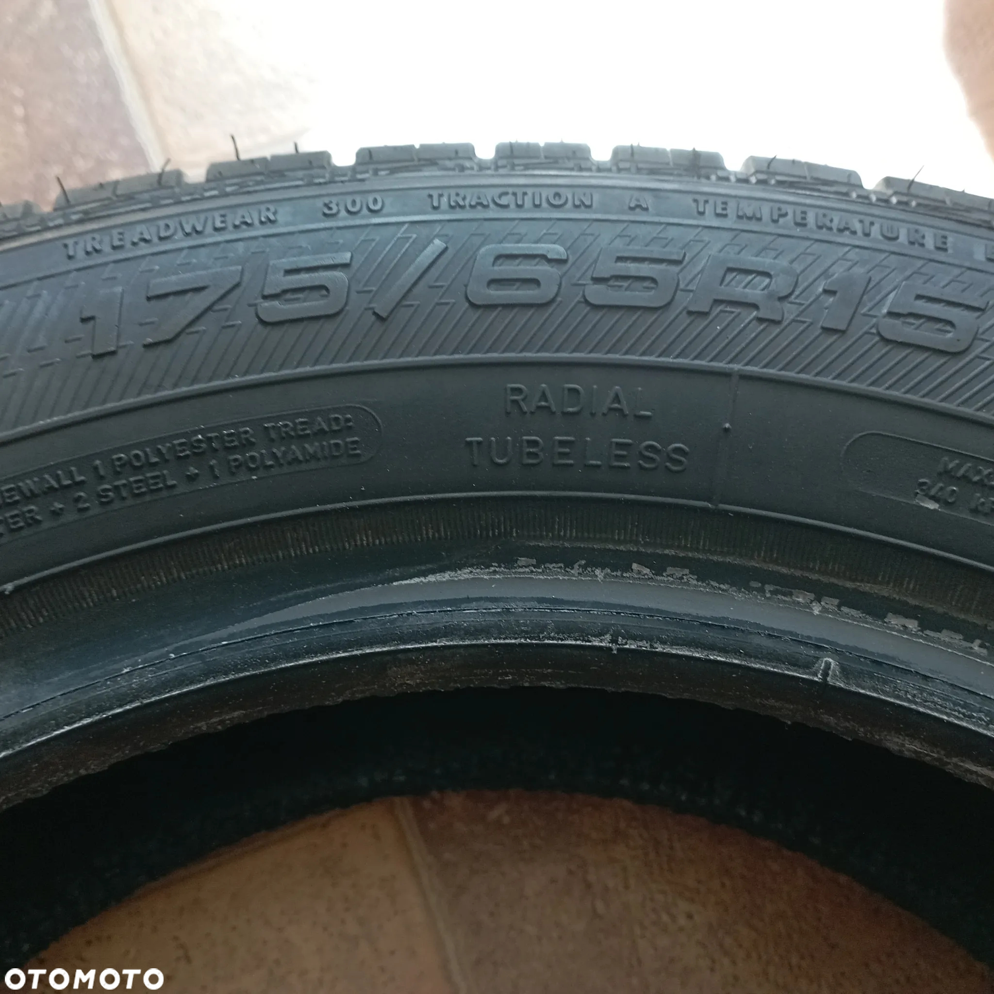 Sprzedam komplet opon Goodyear Dura Grip 175/65/15 - 2