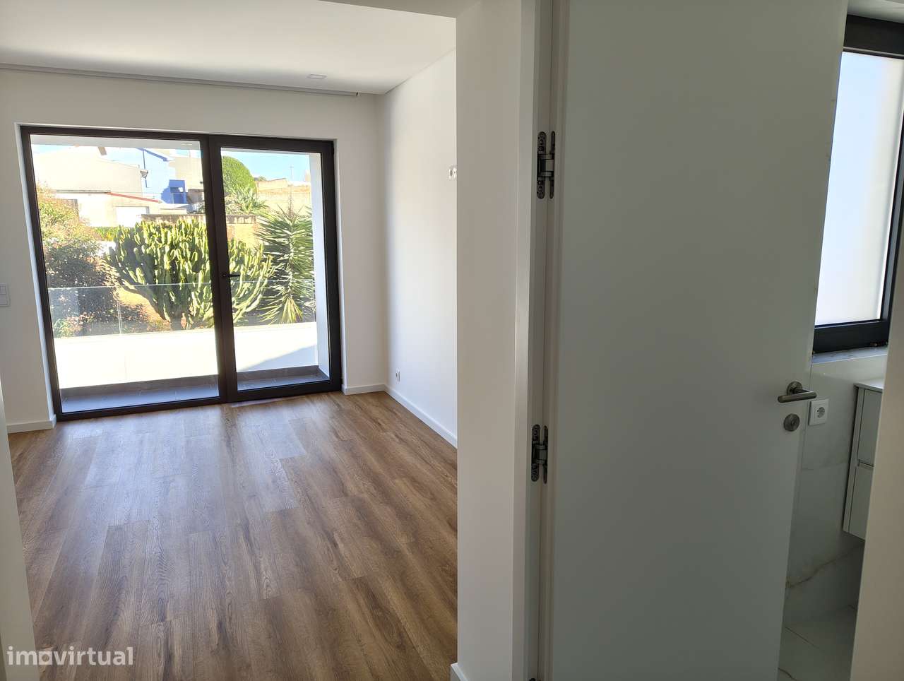 MORADIA de LUXO - PRONTA HABITAR - PRAIA SALGUEIROS - CANIDELO-35