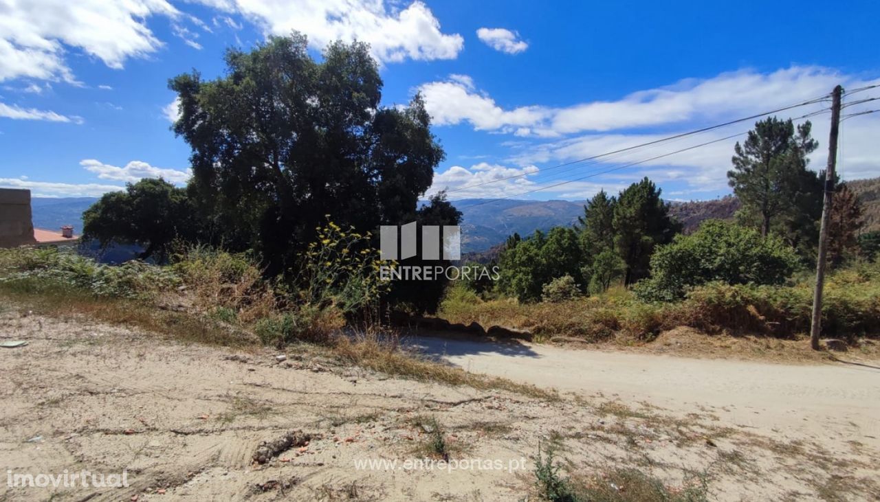 Venda Lote de Terreno com 820m2 de área, Gôve, Baião