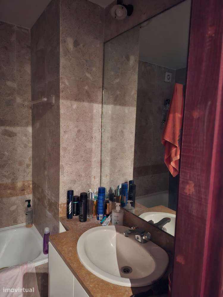 Apartamento Triplex com 3 quartos e 4 WC de sonho em Lisboa-7