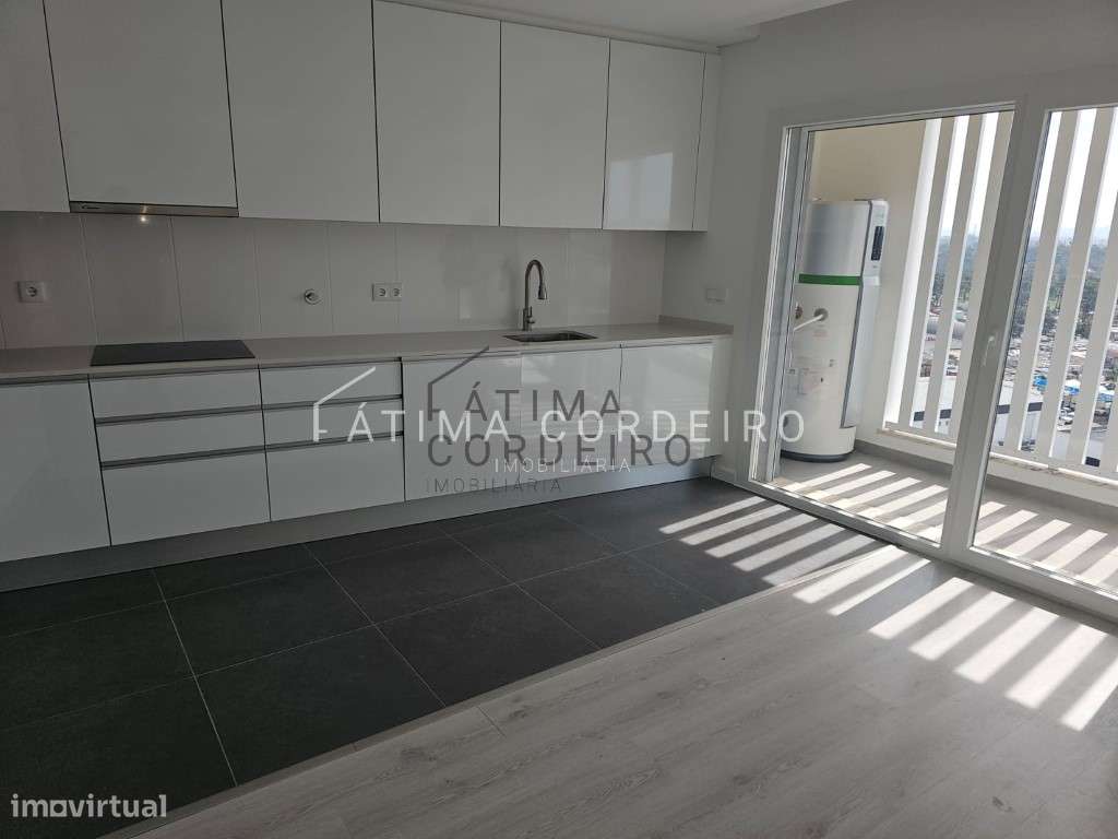 Apartamento T3 em Construção com parqueamento | Zona Premium de Val... - Grande imagem: 4/9