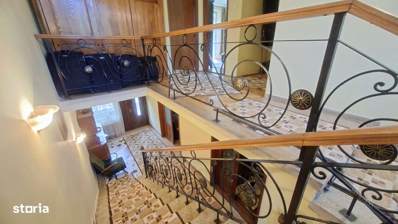 Casa Centrala de vanzare - Strada Rahovei Pitesti - Imagine principală: 5/19