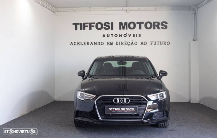 Audi A3 Limousine 30 TFSI Design S tronic - 2