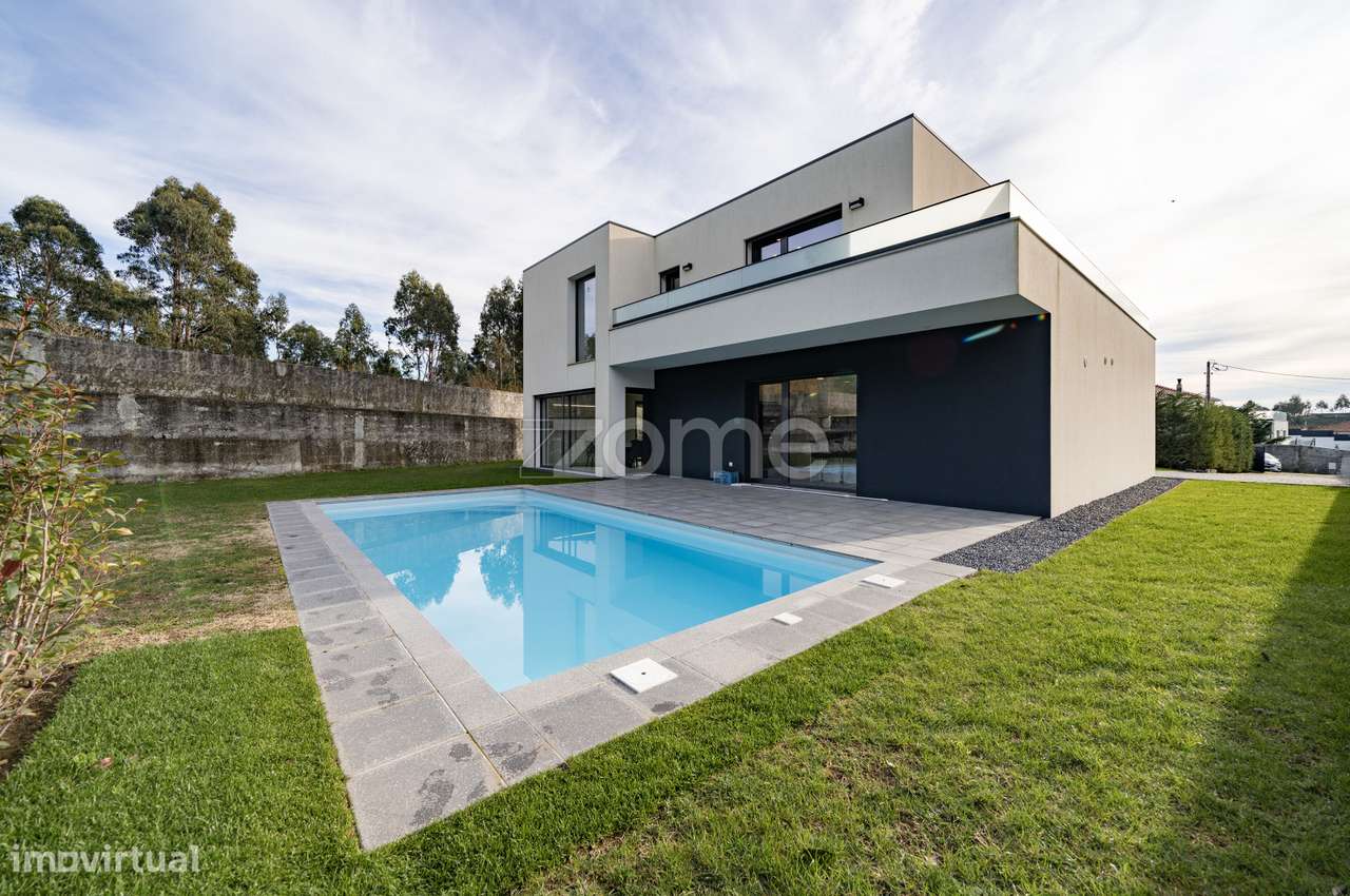Moradia Individual Seminova com piscina em Vila-Chã - Esposende! - Grande imagem: 2/60