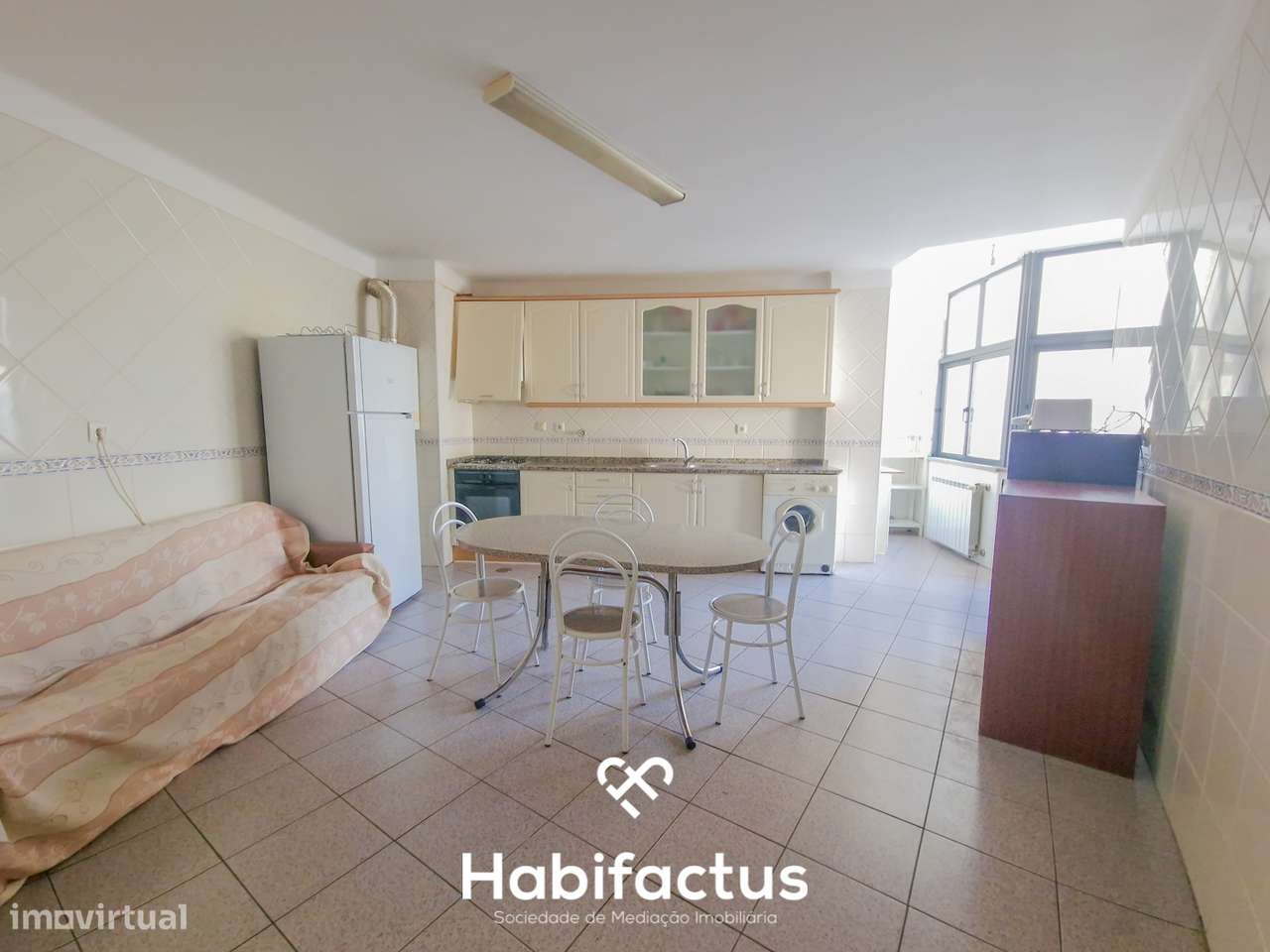 Apartamento T4 com terraço para venda em Jugueiros - Viseu - Grande imagem: 3/31