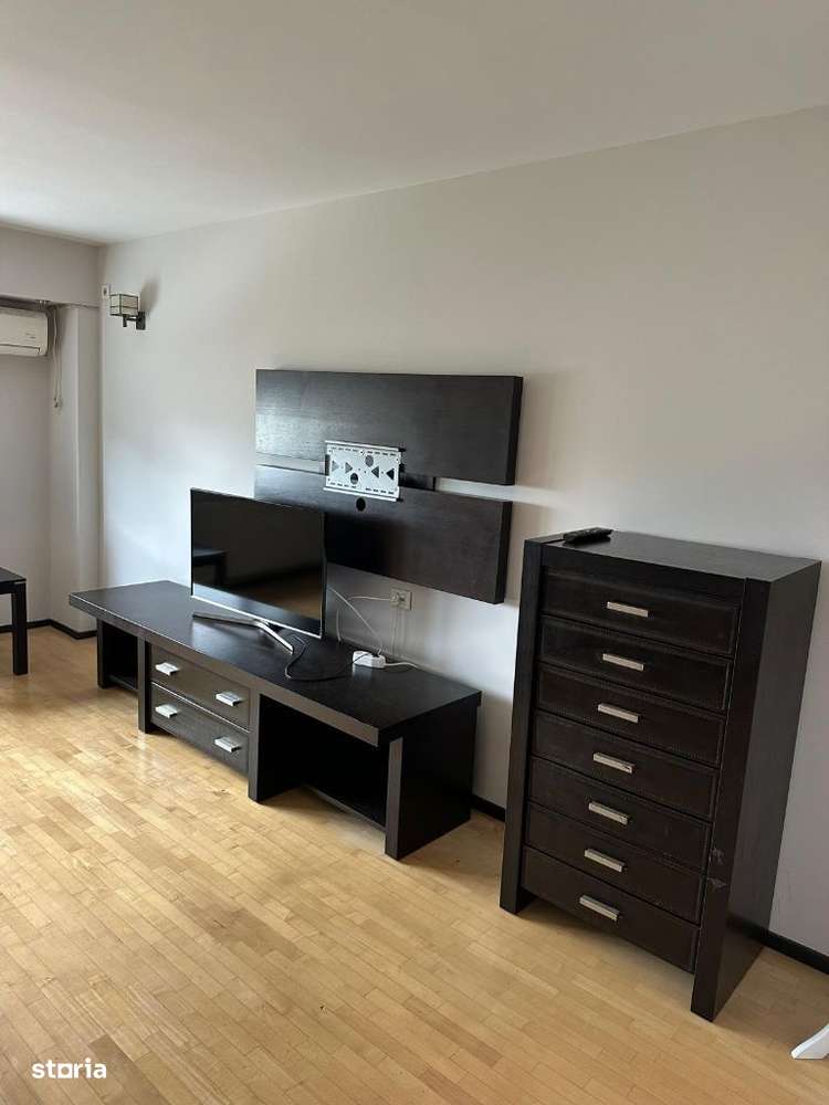 Proprietar inchiriez apartament 3 camere, Unirii, Pasajul Marasesti - Imagine principală: 5/9