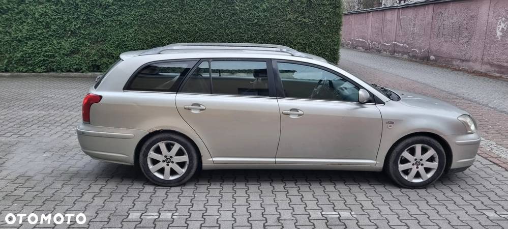 Toyota Avensis 2.0 D-4D Sol - 9