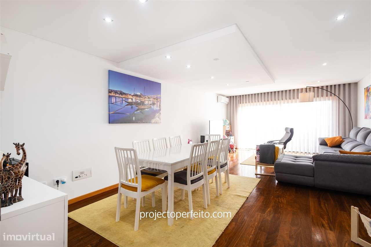 Moradia de tipologia T4+1 para venda em Perosinho, Vila Nova de Gaia-5