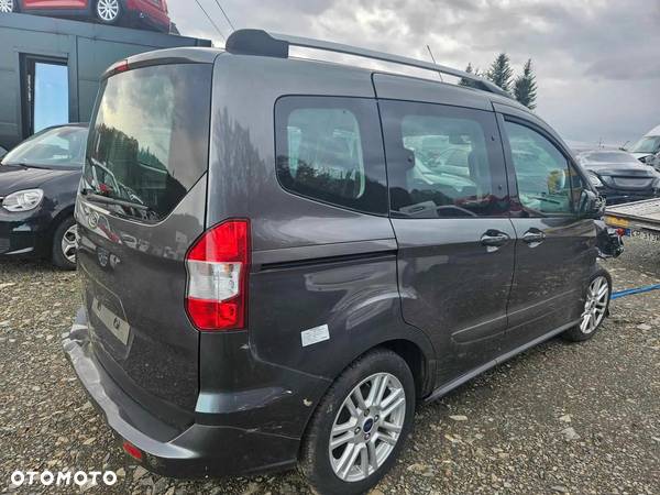 Ford Tourneo Courier 1.0 EcoBoost Sport - 5