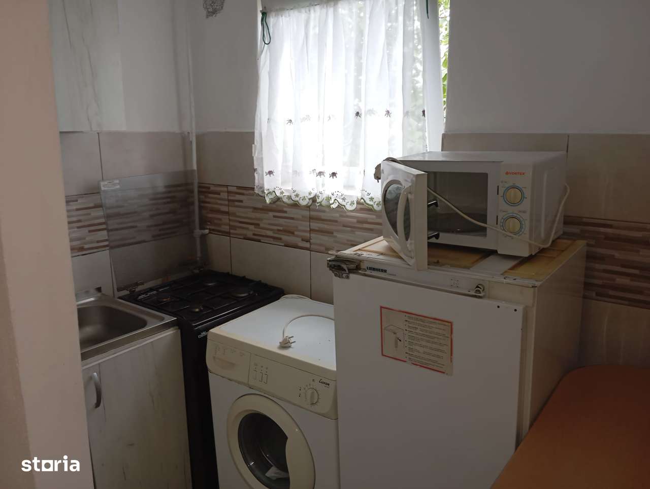 Garsoniera de vanzare pe 6 Vanatori - Imagine principală: 3/5