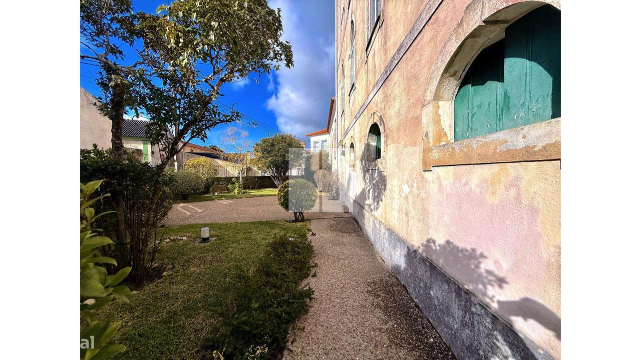 Moradia Senhorial T6-44