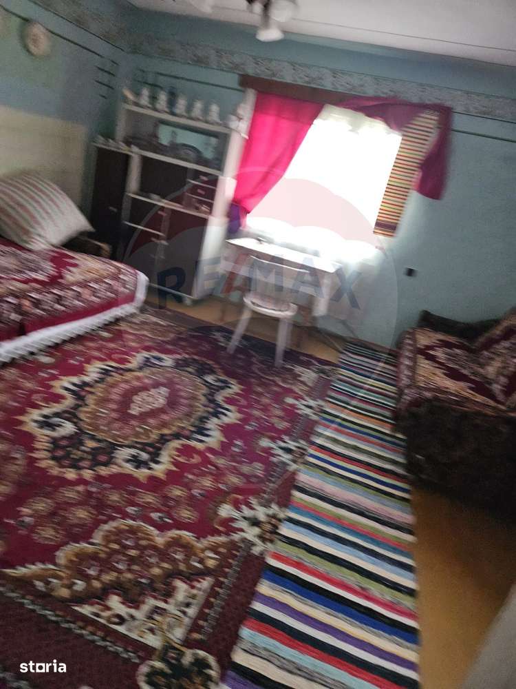 Casă / Vilă cu 2 camere de vânzare - Imagine principală: 4/13