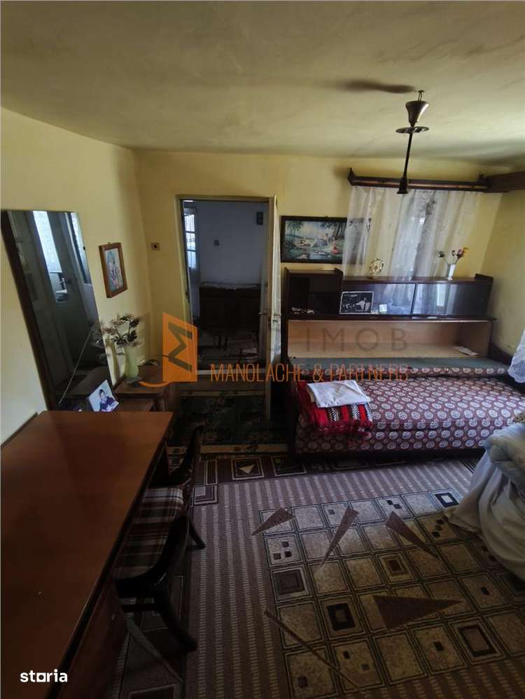 Casa si teren generos zona Ojasca - Imagine principală: 4/13