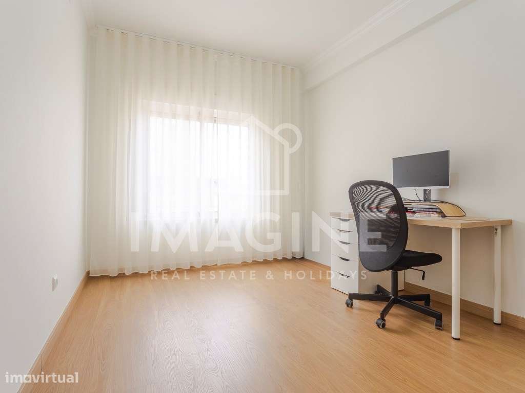 Apartamento T2 junto ao Hospital de São Bernardo-23
