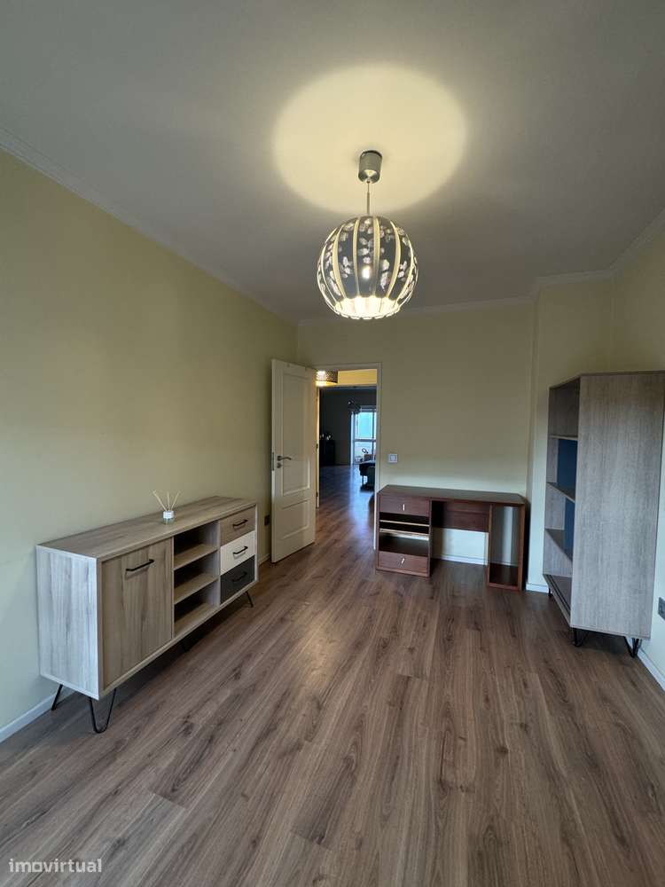 Vende-se apartamento T2 Vila do Conde - Caxinas - Grande imagem: 5/18