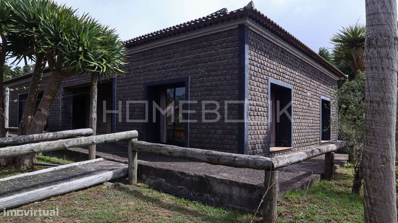 Moradia T3 em Pedra com Vista Mar | 2.800 m² de Terreno-7