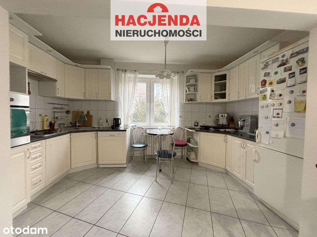 Piękny, skrajny szeregowiec położony na pożądanym osiedlu! - Pełny obrazek: 4/9