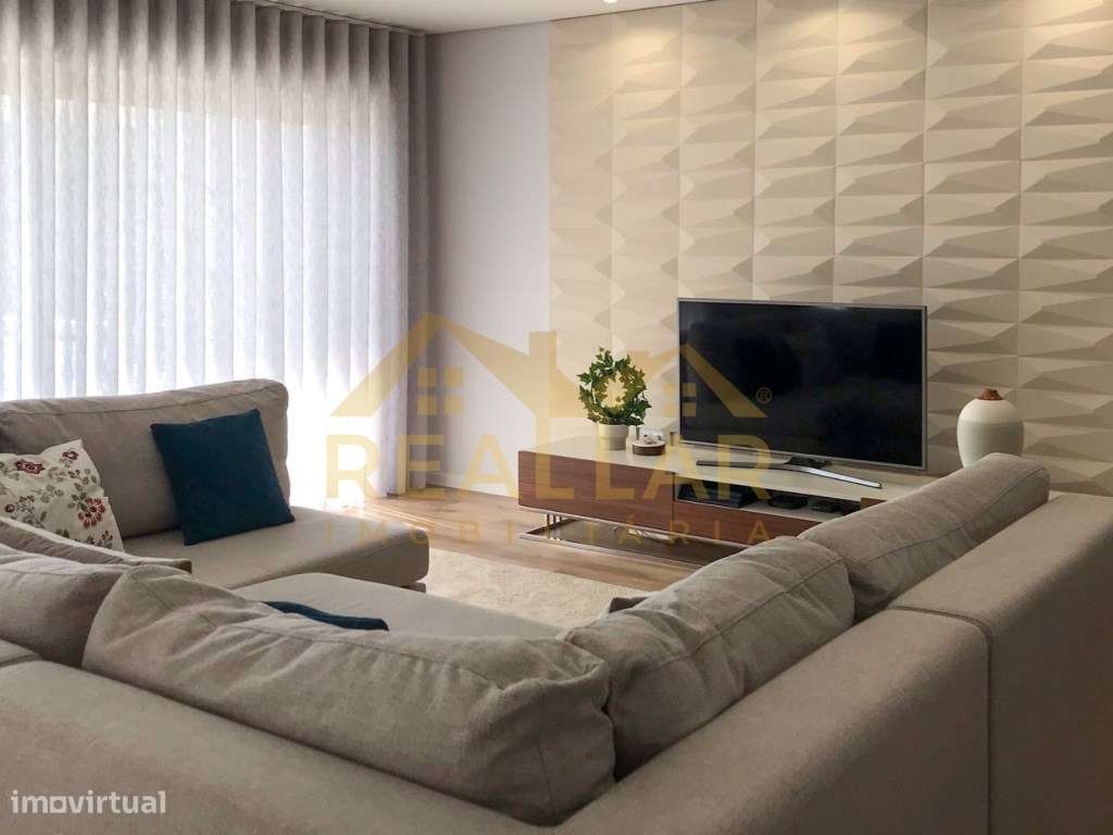 Moradia T3+1 em Esporões - Braga - Grande imagem: 5/24