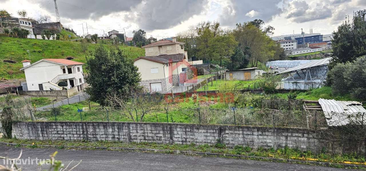 Terreno para construção com 923.36m2 de área construtiva em Rebordões, - Grande imagem: 4/5