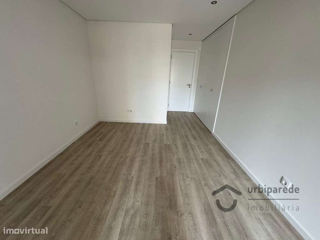 Apartamento T3 a estrear em Carcavelos-16