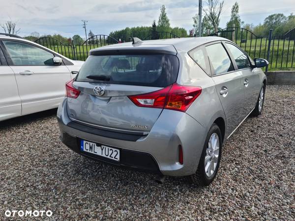 Toyota Auris - 9