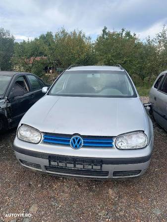 Dezmembrez Volkswagen Golf 4, 1.9 TDI 2003 - 1