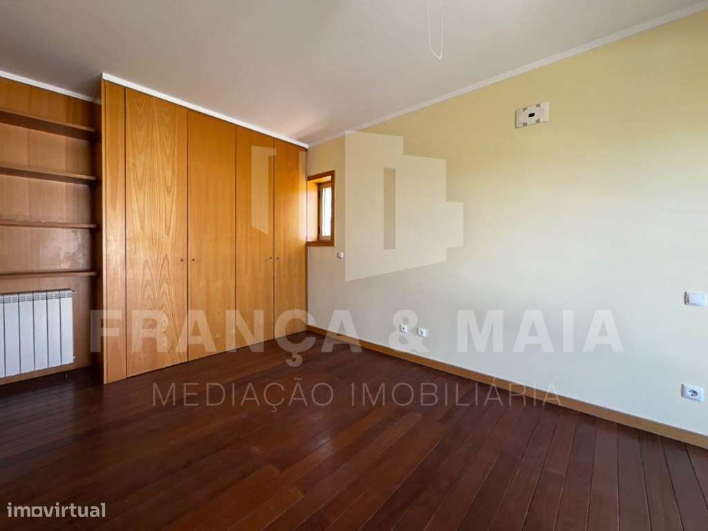 Moradia T3 Renovada com Áreas Excepcionais e Potencial até T5 em Pe...-15