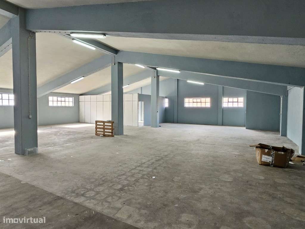 Armazém c/ 300,2 - Odivelas - Grande imagem: 4/7