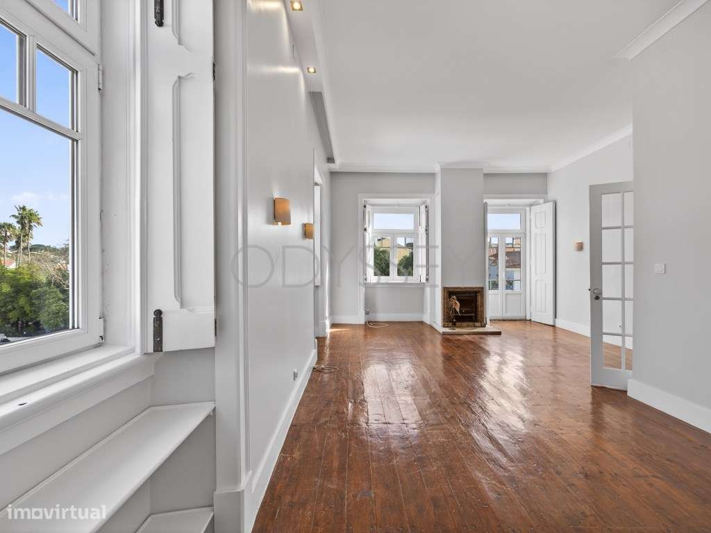 Um Apartamento de Carácter Raro no Coração do Monte Estoril - Grande imagem: 5/37