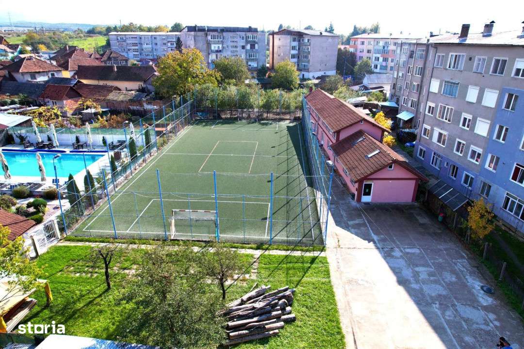 Baza sportiva, zona centrala Ștei, suprafata utila totala 1.646 mp, B - Imagine principală: 4/19