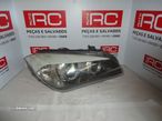 Farol BMW X1 - 1