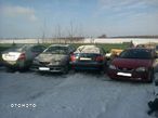 Toyota AVENSIS T22 nadkole prawy przód prawe - 13