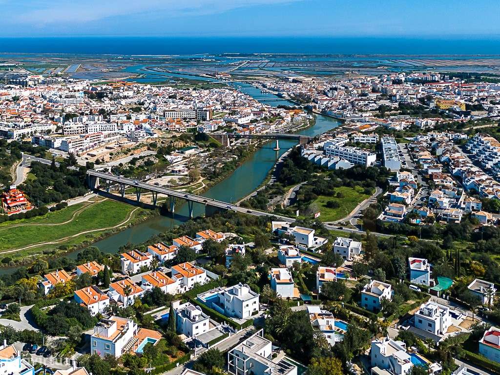 Moradia Exclusiva T4 com Vista Mar e Cidade em Tavira-6