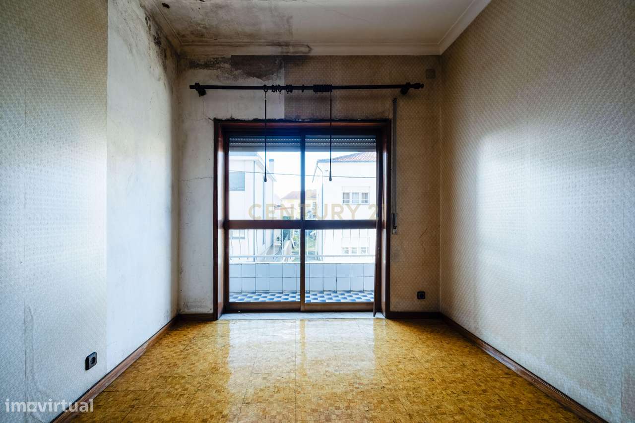 Moradia para recuperação em zona central de Rio Tinto-4