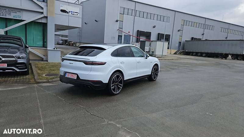 Porsche Cayenne Coupe E-Hybrid Tiptronic S Platinum Edition - 6