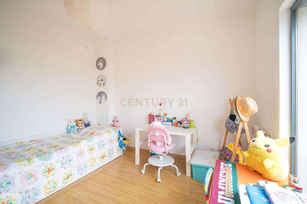 Onde o Mar é Vizinho: Moradia T2+1 com Vista Panorâmica-12