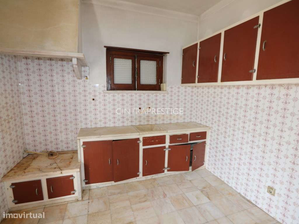 Moradia Isolada de 7 Assoalhadas em Montelavar - Sintra-15