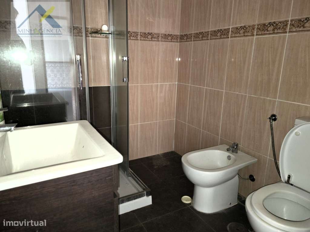 Apartamento T2 na Av. Bento Gonçalves em Setúbal-22