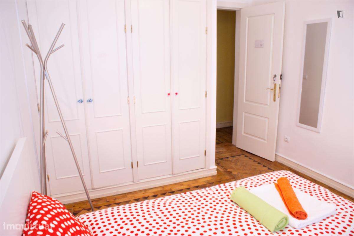 Quarto - localizado em Sete Rios Lisbon - Grande imagem: 4/19