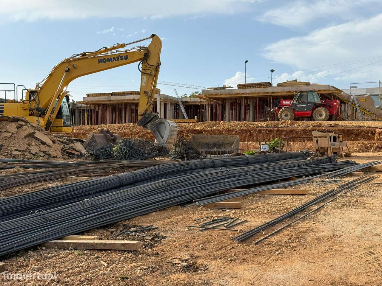 Moradias T2 em construção  Vista Mar-17