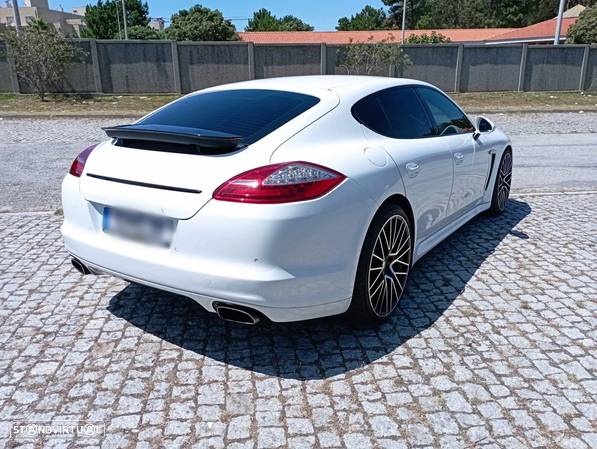 Porsche Panamera Standard - 11