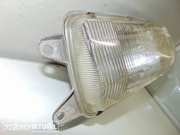 BMW 2000 anos 60 - farol - 3